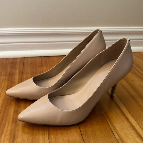 Beige Stiletto Pointy Heels - ALDO - Size 10 - Picture 5 of 9